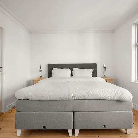 Bryggen Historical Townhouse I Rooftop Views! Διαμέρισμα *