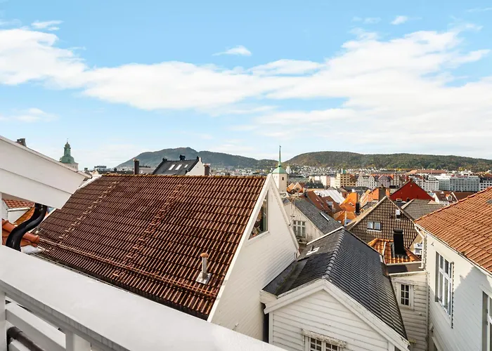 شقة Bryggen Historical Townhouse I Rooftop Views! *