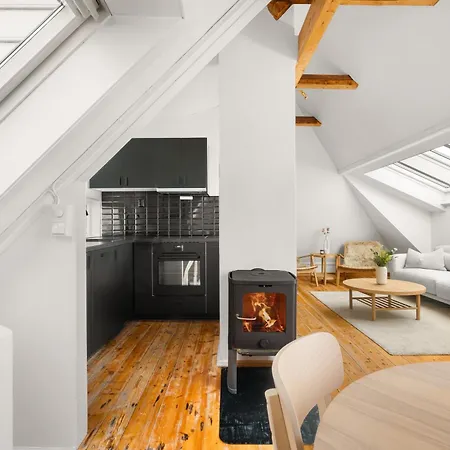 Bryggen Historical Townhouse I Rooftop Views! * 베르겐