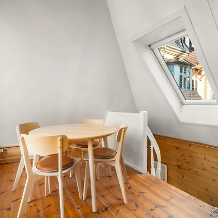 Bryggen Historical Townhouse I Rooftop Views!