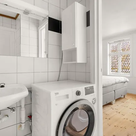 아파트 Bryggen Historical Townhouse I Rooftop Views! 베르겐