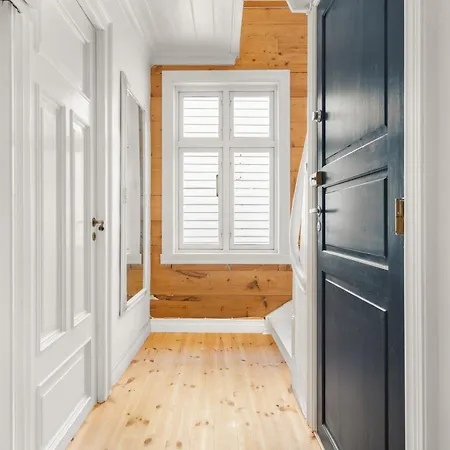 Apartmán Bryggen Historical Townhouse I Rooftop Views! *